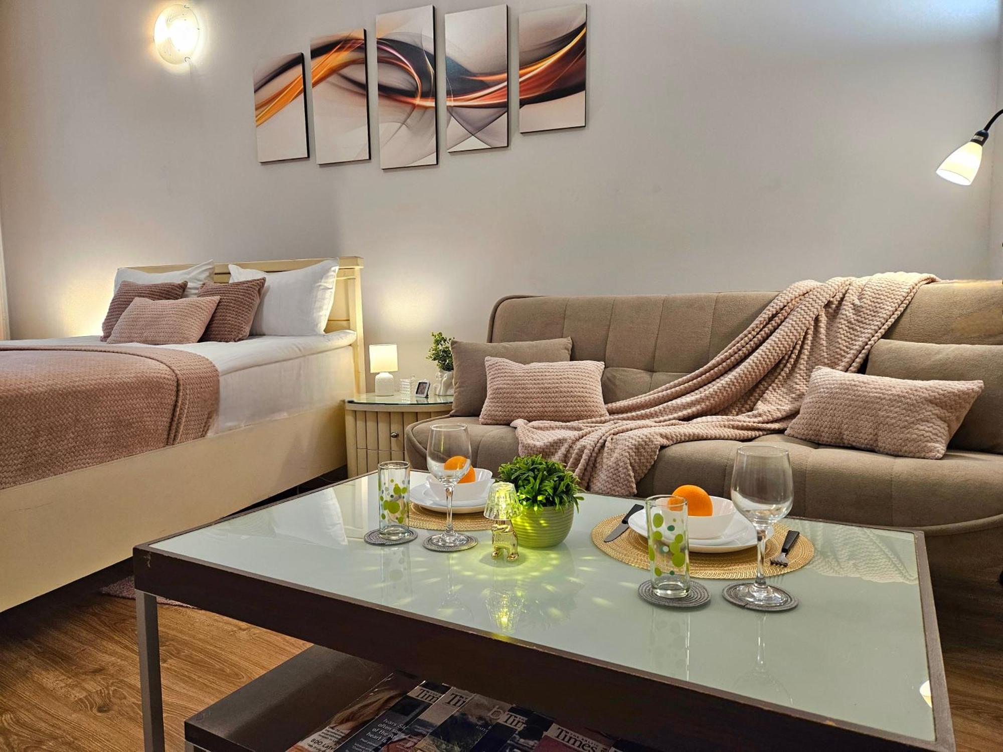 Appartement Romantic Apt-great Location- Center-free Parking-self Check-in- Old Town 20 Min Riga